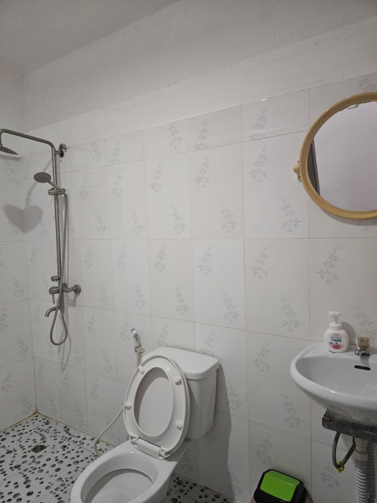 ルアンパバーン チトラトダ セントラル ビラ ハウス Bed & Breakfast エクステリア 写真
